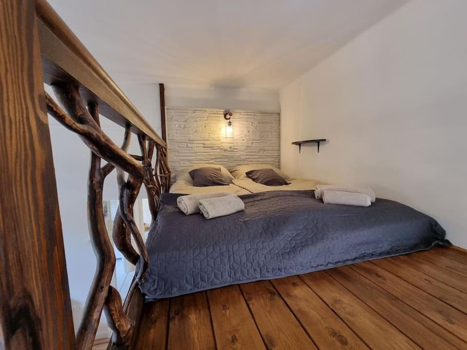 Vintage Apartman In City Center Мишкольц Экстерьер фото