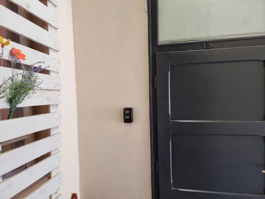 Vintage Apartman In City Center Мишкольц Экстерьер фото